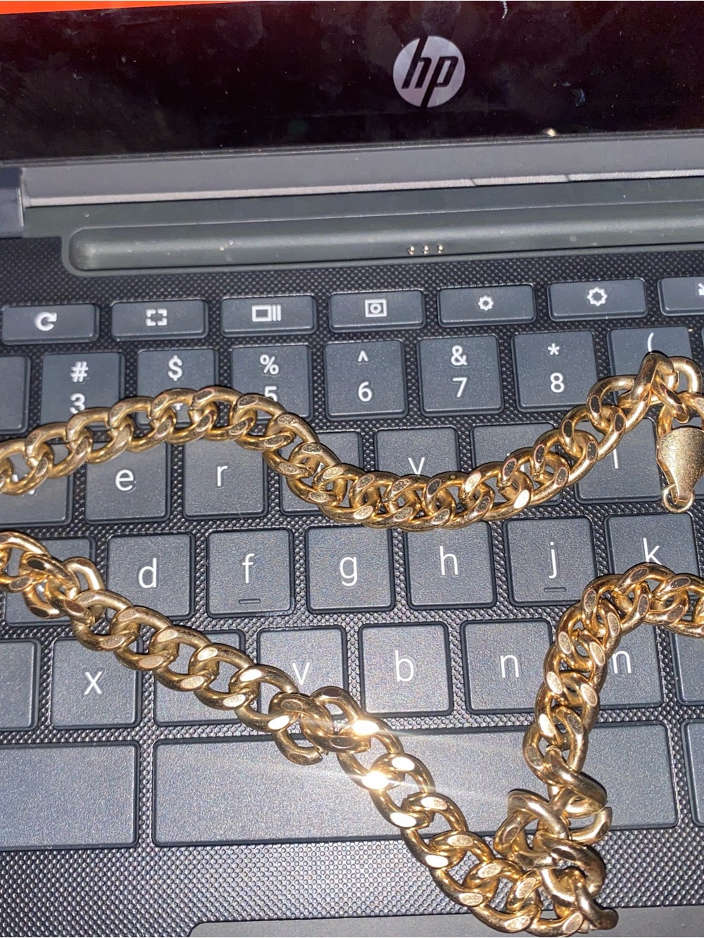 HP Black Keyboard with Shiny Gold Chain Accessory